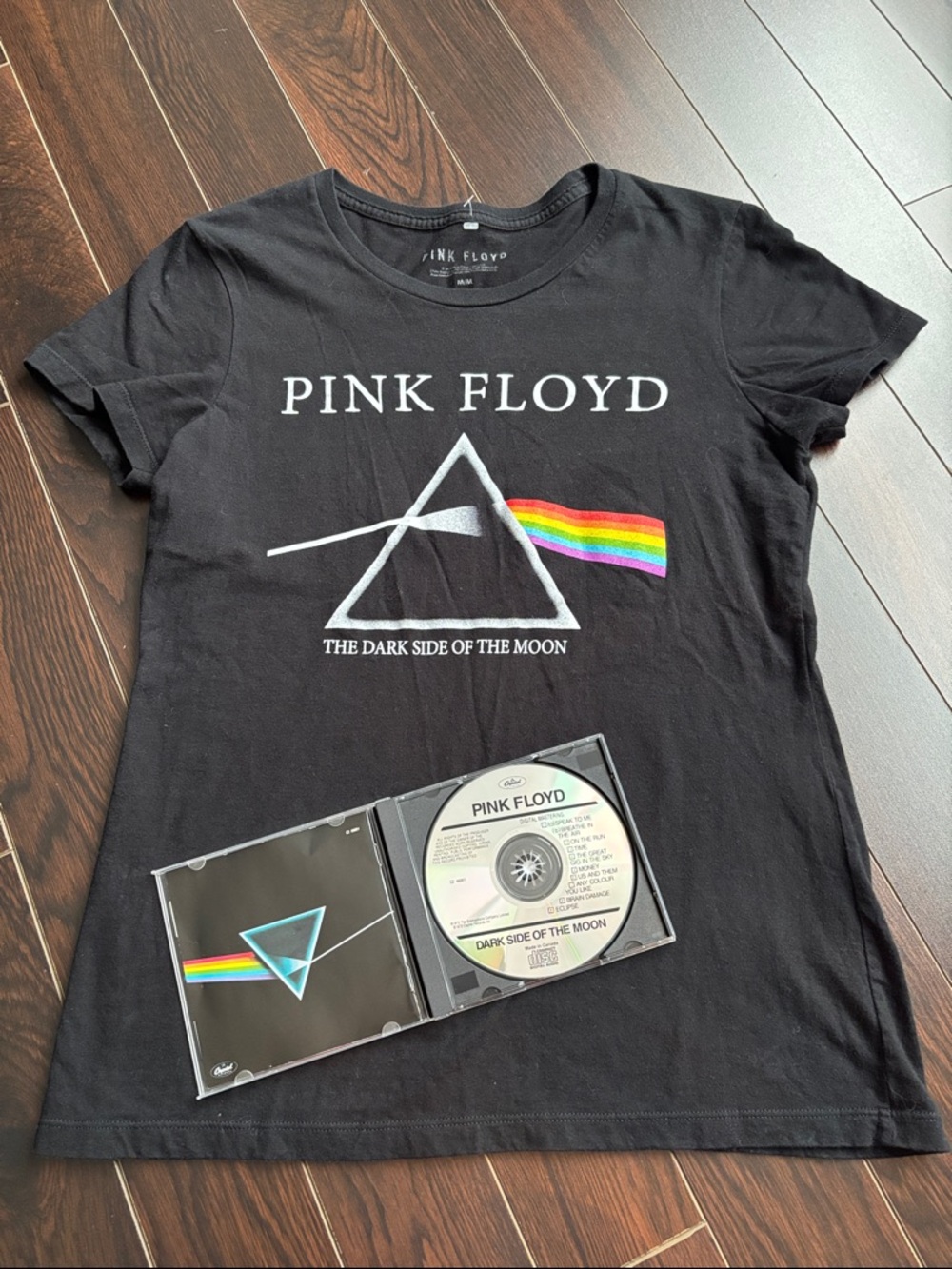 Pink Floyd Black 'The Dark Side of the Moon' Short Sleeve Tee and CD